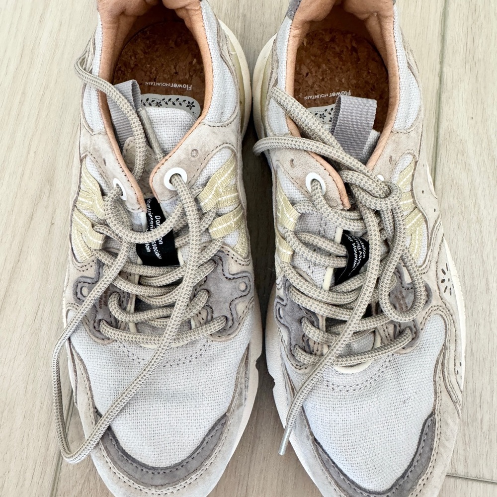 Yamano flower mountain sneakers